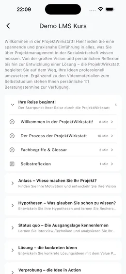 Kursdetail mit Modulen und Lektionen