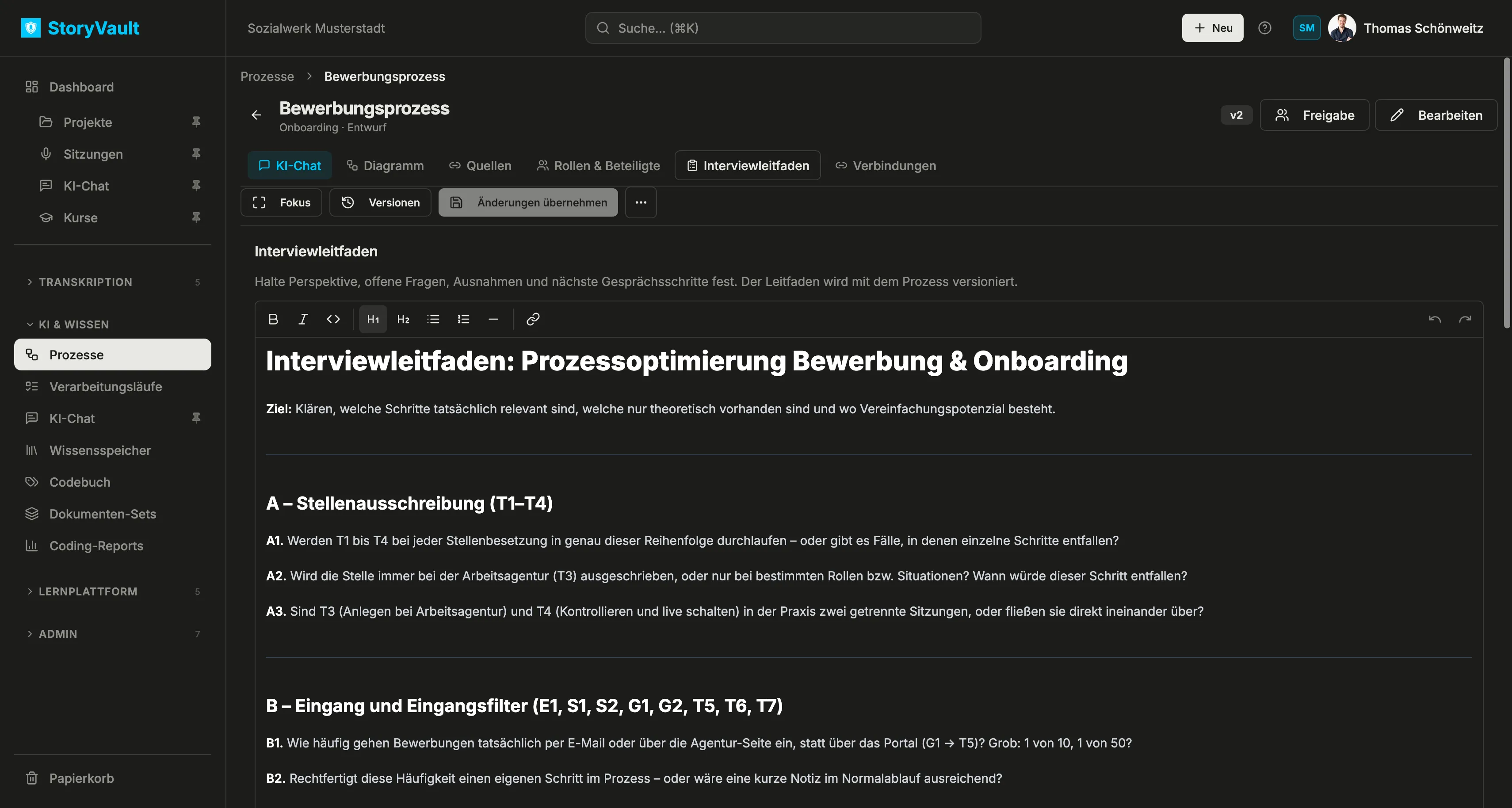 Interviewleitfaden zum Bewerbungsprozess mit formatierten Überschriften und Fragen